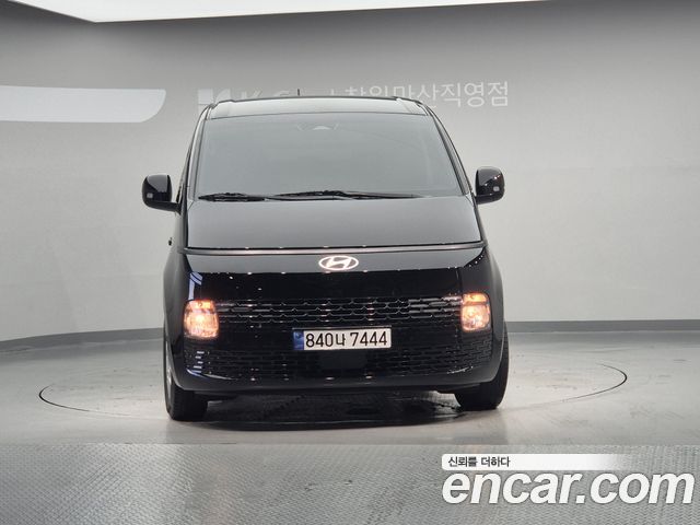 Hyundai Staria Cargo 5-Seater Modern — пробег 76 063 км — фото 2 из 5