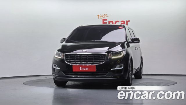 Kia Carnival Gasoline 11-Seater Prestige — пробег 105 429 км — фото 3 из 5