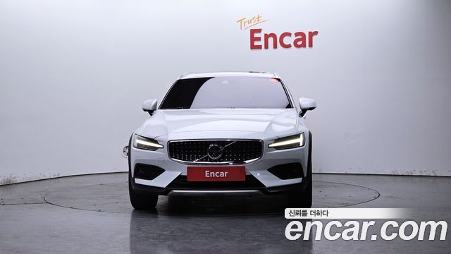 Volvo V60 из Кореи Encar