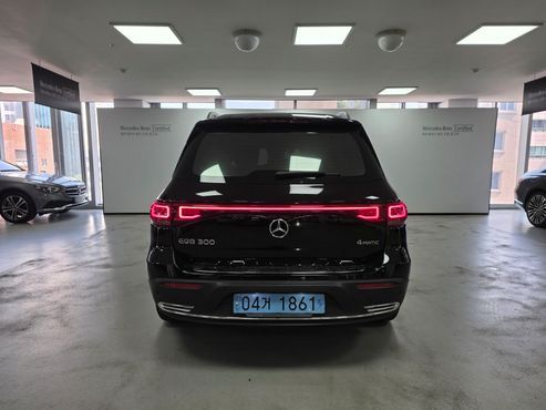 Mercedes-Benz EQB EQB300 4MATIC — пробег 91 044 км — фото 4 из 5