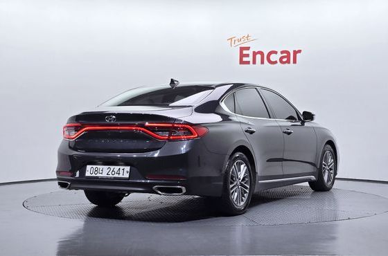 Hyundai Grandeur 2.4 Premium — пробег 87 705 км — фото 2 из 5