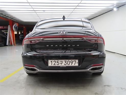 Hyundai Grandeur Premium Choice — пробег 127 568 км — фото 3 из 5