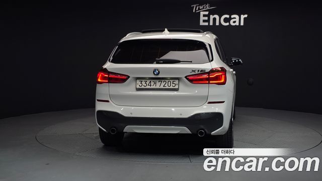 BMW X1 xDrive 20d M Sport package — пробег 81 426 км — фото 4 из 5