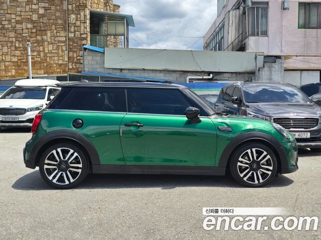 Mini Cooper Classic Third Generation — пробег 19 000 км — фото 4 из 5