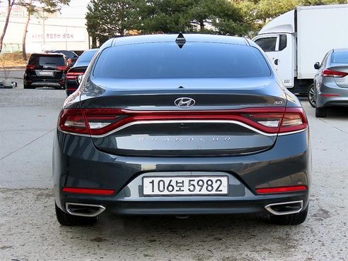 Hyundai Grandeur 3.0 Premium — пробег 147 139 км — фото 4 из 5