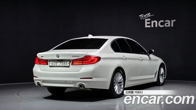 BMW 5-Series 520d xDrive Luxury Plus — пробег 80 930 км — фото 2 из 5