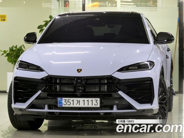 Lamborghini Urus из Кореи Encar