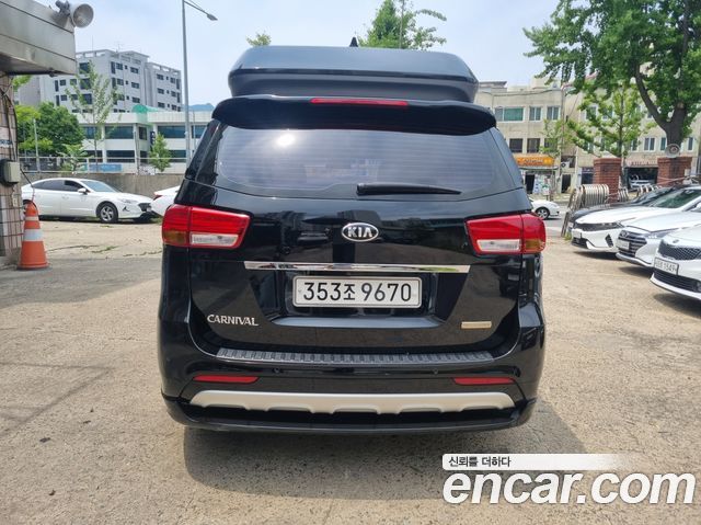 Kia Carnival из Кореи Encar