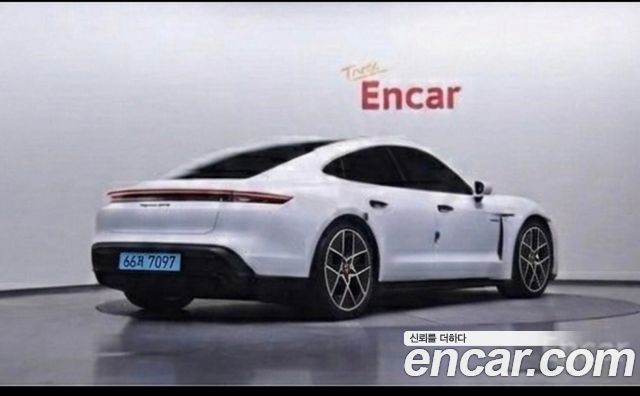 Porsche Taycan из Кореи Encar