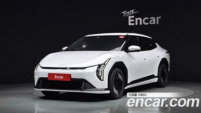 Kia EV4 из Кореи Encar