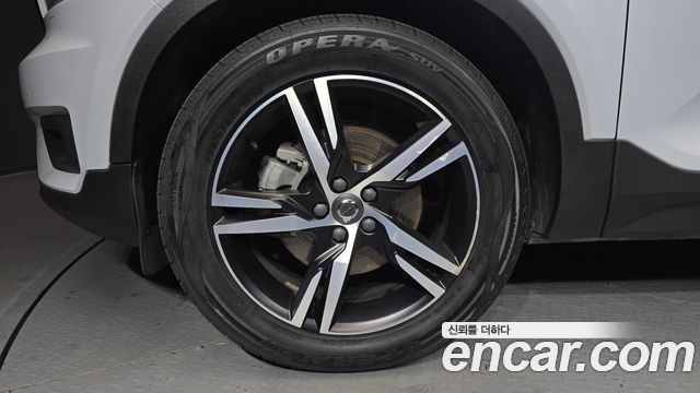 Volvo XC40 из Кореи Encar