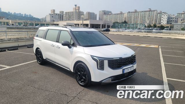 Kia Carnival 9-Seater Gravity — пробег 15 372 км — фото 4 из 5