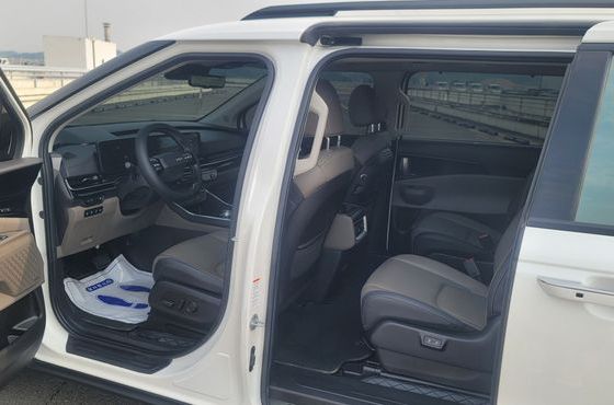 Kia Carnival 9-Seater Gravity — пробег 15 372 км — фото 5 из 5