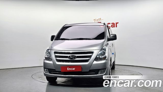 Hyundai Starex 12-Seater Wagon Smart — пробег 127 277 км — фото 3 из 5