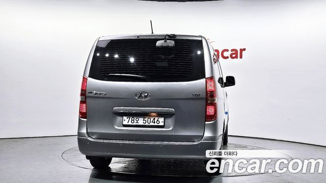 Hyundai Starex 12-Seater Wagon Smart — пробег 127 277 км — фото 4 из 5