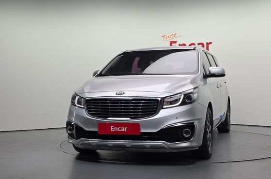 Kia Carnival 9-seater Luxury — пробег 242 441 км — фото 3 из 5