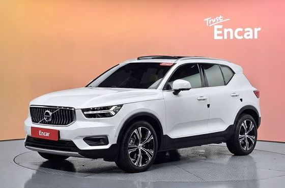 Volvo XC40 B4 Inscription — пробег 97 342 км — фото 1 из 5