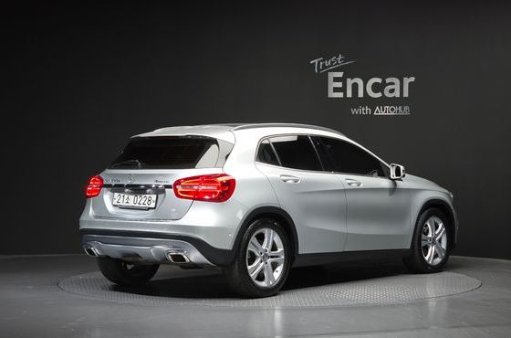 Mercedes-Benz GLA-Class GLA200 d 4MATIC — пробег 115 364 км — фото 2 из 5