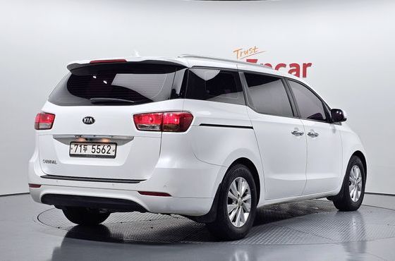 Kia Carnival 11-seater Luxury — пробег 157 971 км — фото 2 из 5
