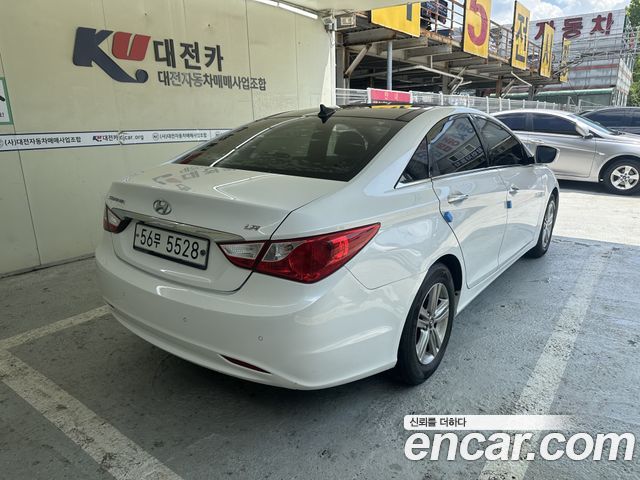 Hyundai Sonata LPI Modern — пробег 273 195 км — фото 4 из 5