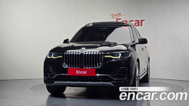 BMW X7 xDrive 40i Design Pure Excellence 6-Seater — пробег 177 603 км — фото 3 из 5