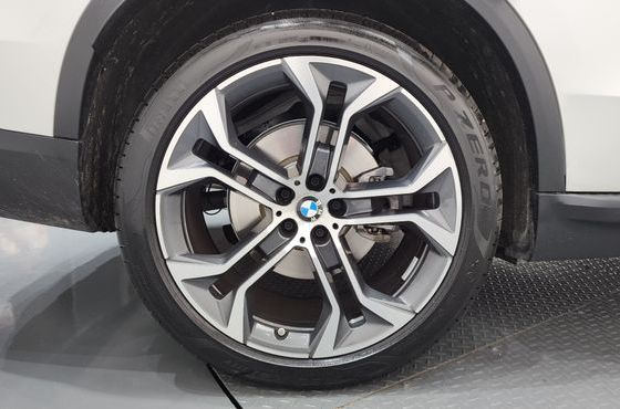 BMW X5 xDrive 40i xLine — пробег 25 432 км — фото 5 из 5