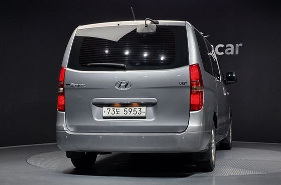 Hyundai Starex 12-Seater Wagon Smart — пробег 123 885 км — фото 4 из 5