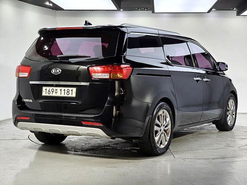 Kia Carnival 9-seater Noblesse — пробег 239 654 км — фото 4 из 5