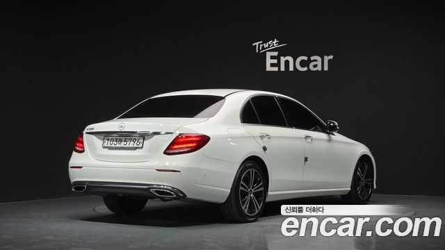 Mercedes-Benz E-Class из Кореи Encar