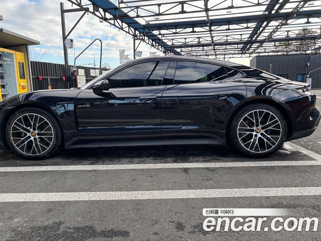 Porsche Taycan Base — пробег 47 200 км — фото 5 из 5