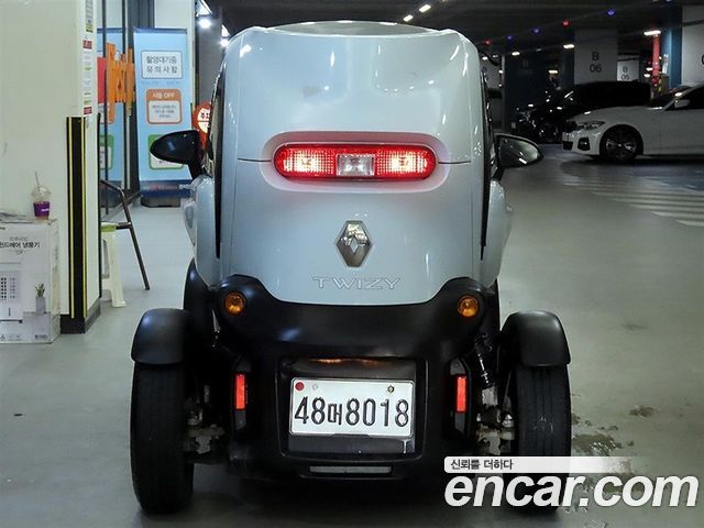 Renault (Samsung) Twizy Life(2-Seater) — пробег 14 119 км — фото 5 из 5