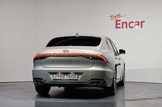 Hyundai Grandeur 2.5 Calligraphy — пробег 171 949 км — фото 4 из 5