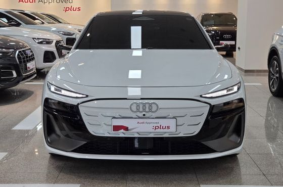 Audi A6 e-Tron Performance S line — пробег 13 900 км — фото 3 из 5