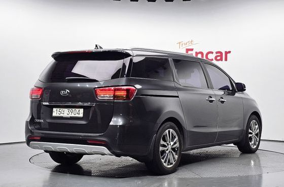Kia Carnival 9-seater Prestige — пробег 58 283 км — фото 2 из 5