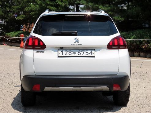 Peugeot 2008 1.5 BlueHDi Allure — пробег 95 593 км — фото 4 из 5