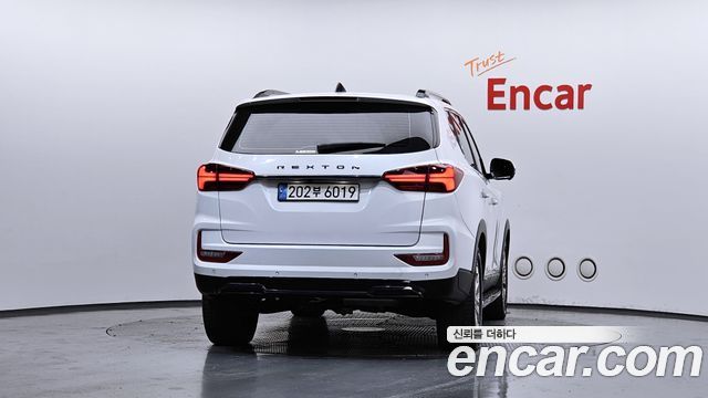 Ssangyong Rexton из Кореи Encar