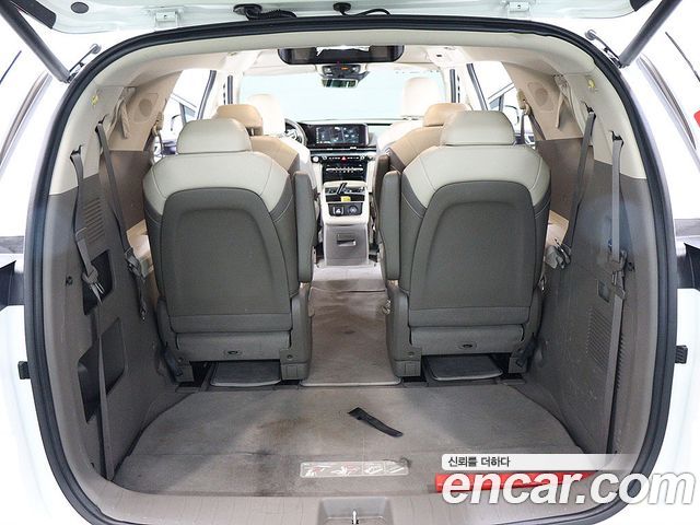 Kia Carnival 9-Seater Hi-Limousine Signature — пробег 131 246 км — фото 5 из 5