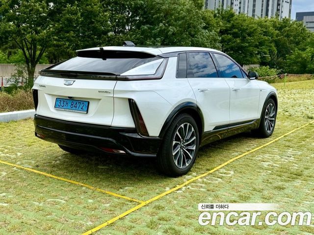 Cadillac Lyriq из Кореи Encar