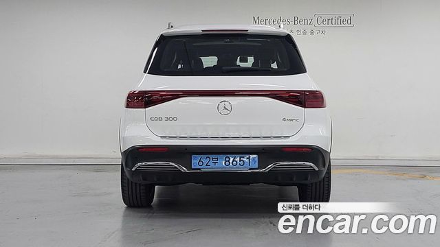 Mercedes-Benz EQB EQB300 4MATIC AMG Line — пробег 844 км — фото 4 из 5