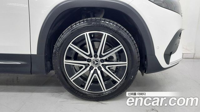Mercedes-Benz EQB EQB300 4MATIC AMG Line — пробег 844 км — фото 5 из 5