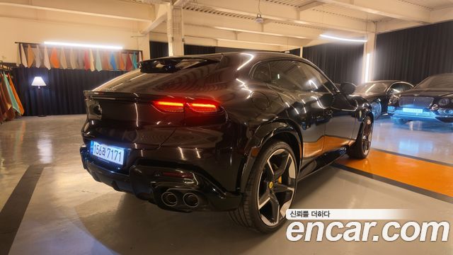 Ferrari Purosangue из Кореи Encar