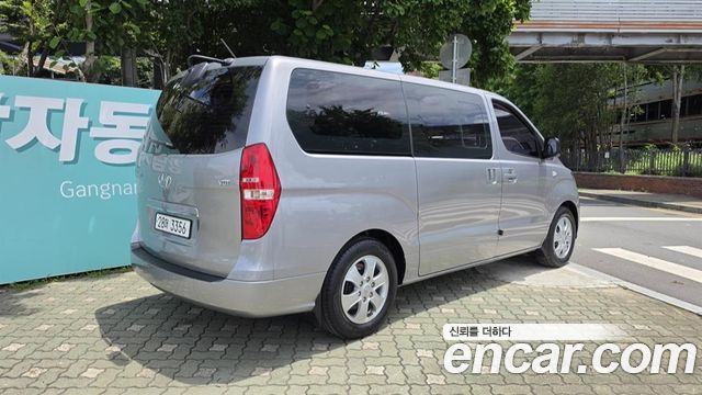 Hyundai Starex Urban 9-Seater Premium — пробег 74 134 км — фото 2 из 5