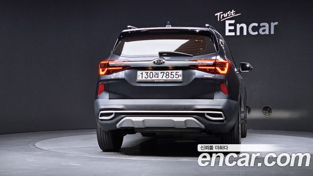 Kia Seltos из Кореи Encar