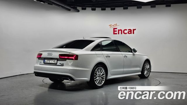 Audi A6 35 TDI Quattro Premium C7 — пробег 112 012 км — фото 2 из 5