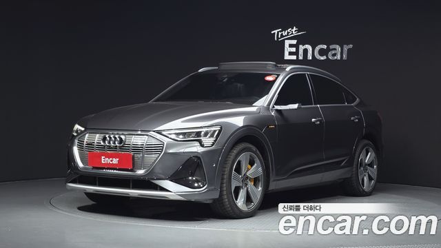 Audi e-tron 55 Quattro Sportback — пробег 103 450 км — фото 1 из 5