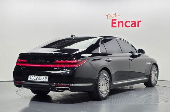 Genesis G90 3.8 AWD Premium Luxury — пробег 124 644 км — фото 2 из 5