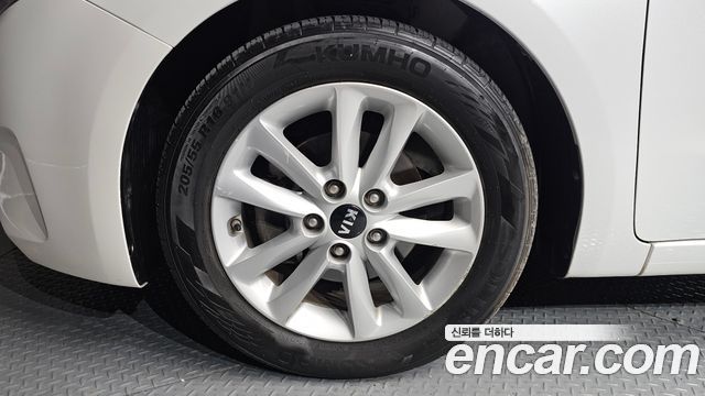 Kia K3 из Кореи Encar