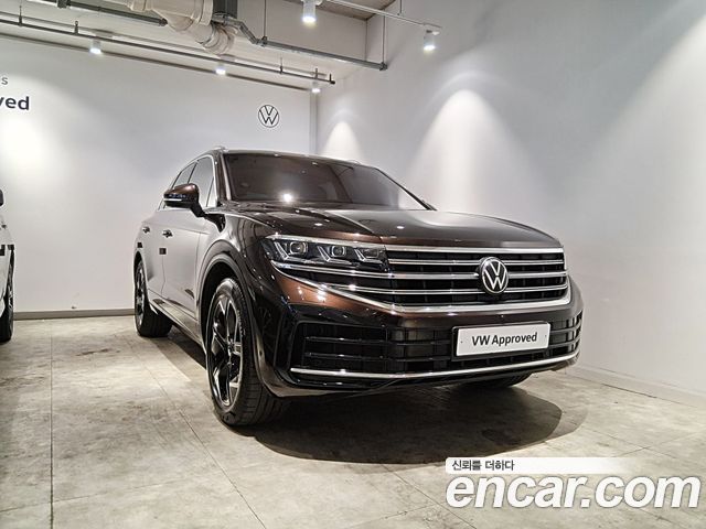 Volkswagen Touareg 3.0 TDI Prestige — пробег 28 469 км — фото 1 из 5