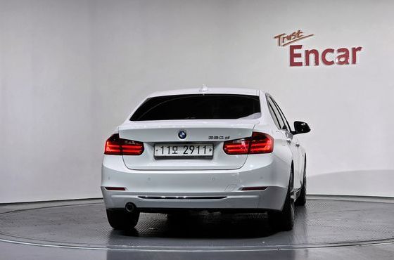 BMW 3-Series 320d Sport — пробег 146 709 км — фото 4 из 5