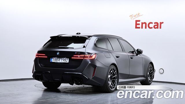 BMW M5 M5 Touring — пробег 839 км — фото 2 из 5